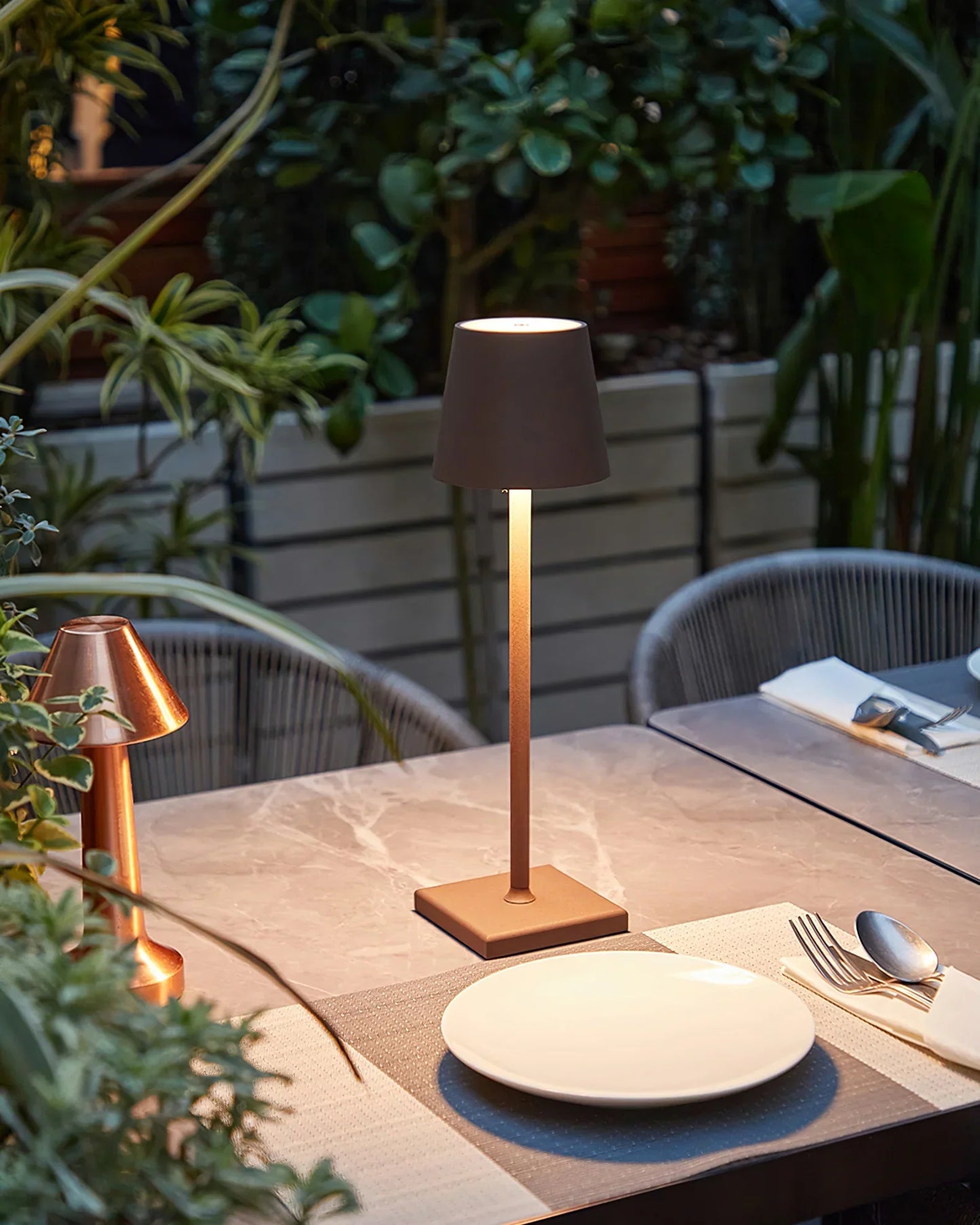 Treamy™ Wireless LED Table Lamp